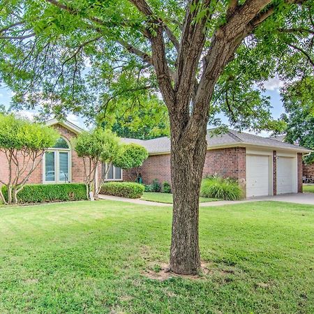 Lubbock Home With Deck And Yard - 8 Miles To Ttu! Экстерьер фото