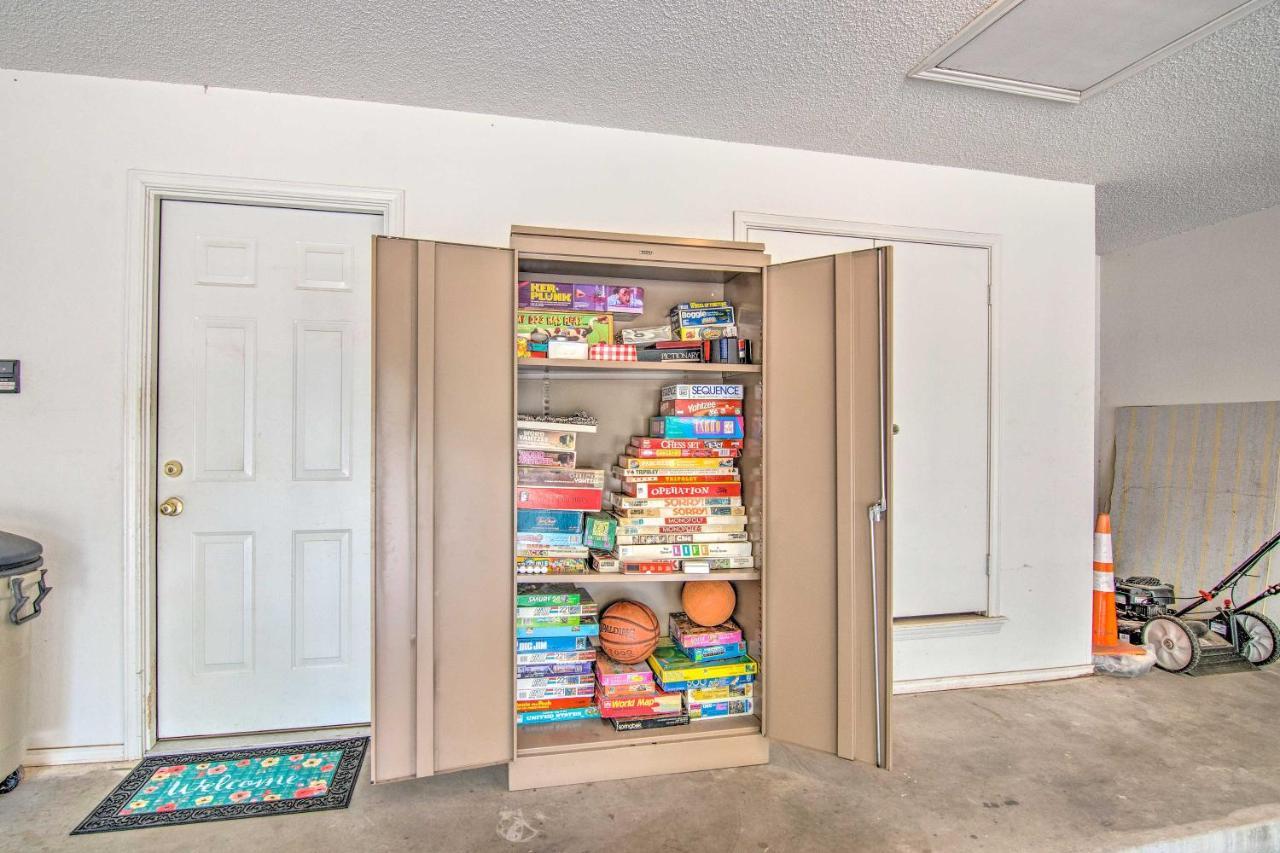 Lubbock Home With Deck And Yard - 8 Miles To Ttu! Экстерьер фото