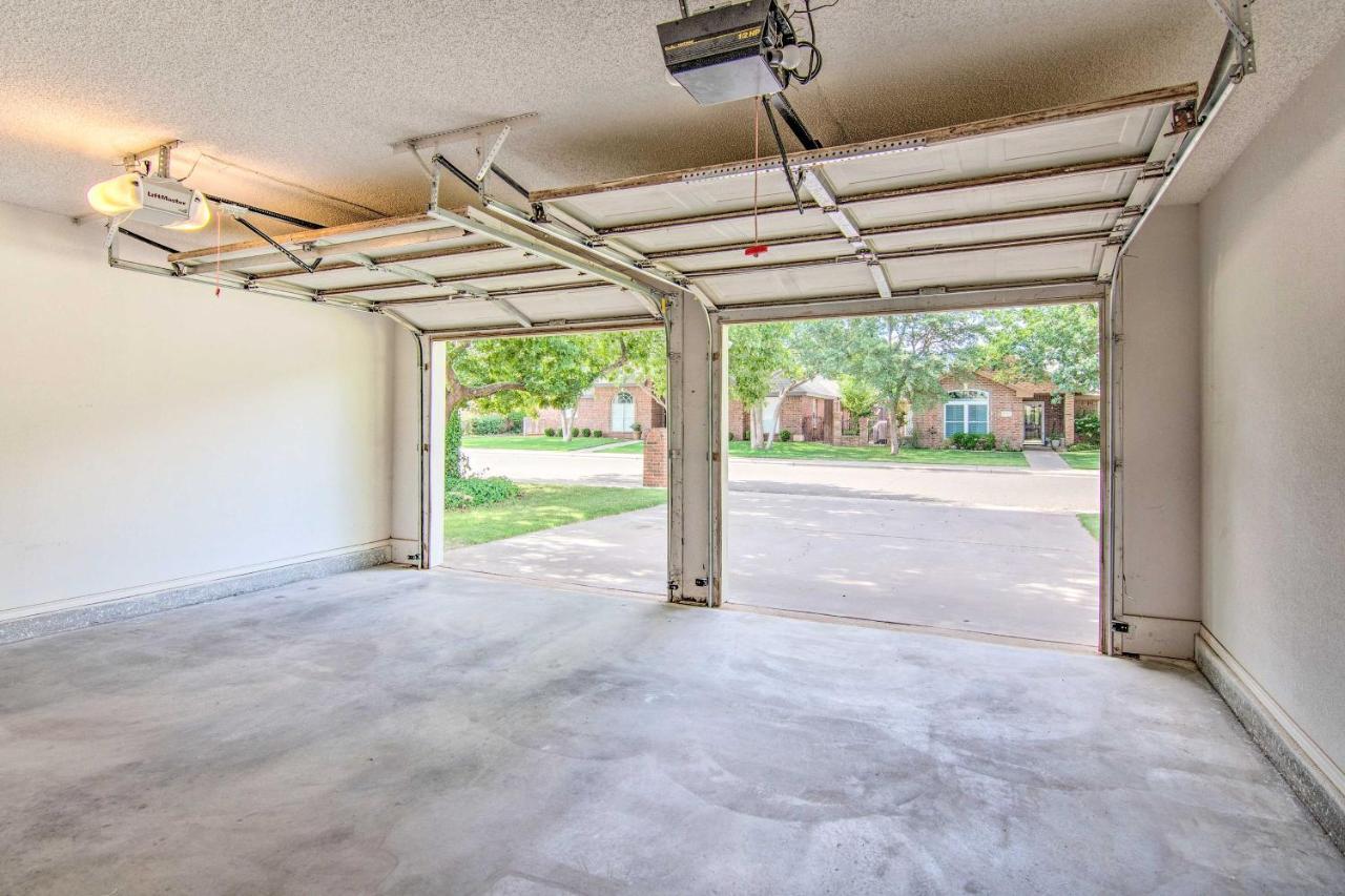 Lubbock Home With Deck And Yard - 8 Miles To Ttu! Экстерьер фото