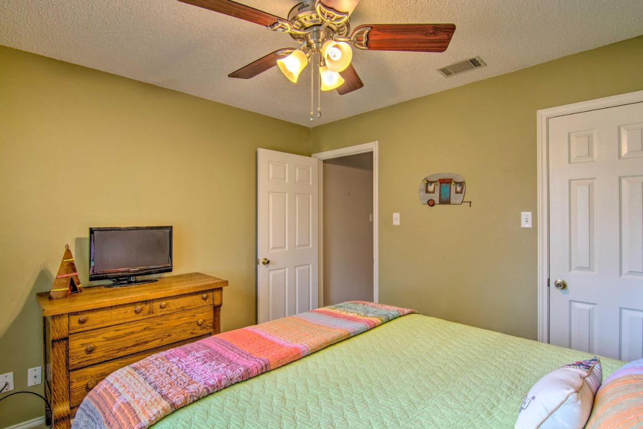 Lubbock Home With Deck And Yard - 8 Miles To Ttu! Экстерьер фото